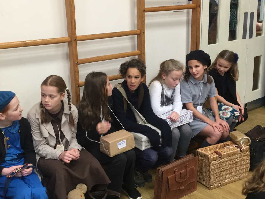 Year 6 Evacuated Back To WW2 – Penpol Primary School